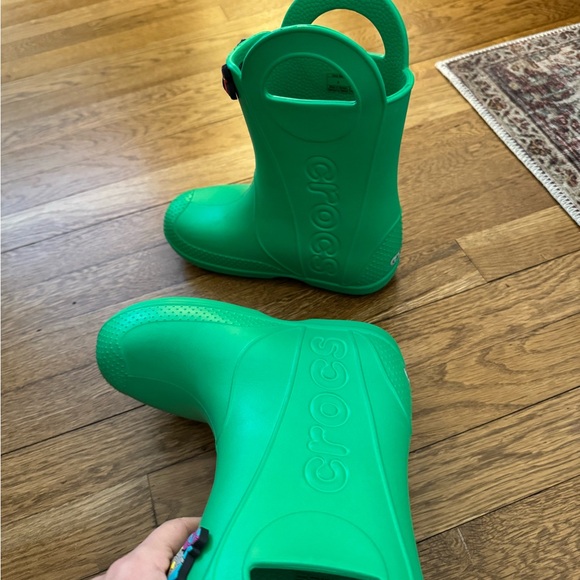 Crocs Green Rain Boots - Picture 3 of 6